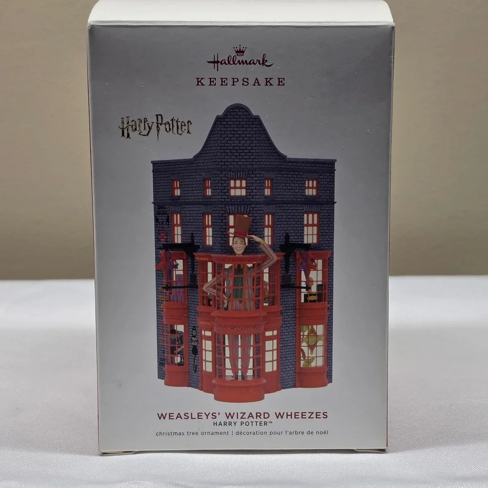 Hallmark Ornament Harry Potter Purple Excellent Weasleys Wizard Wheezes 2019